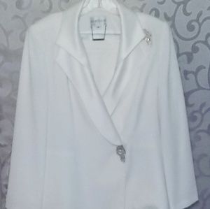 LILY AND TAYLOR Designer Skirt Suit
